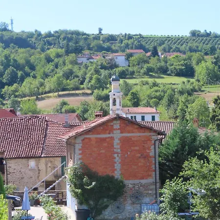 Dove Sbocciano Le Rose E Il Tempo Rallenta *